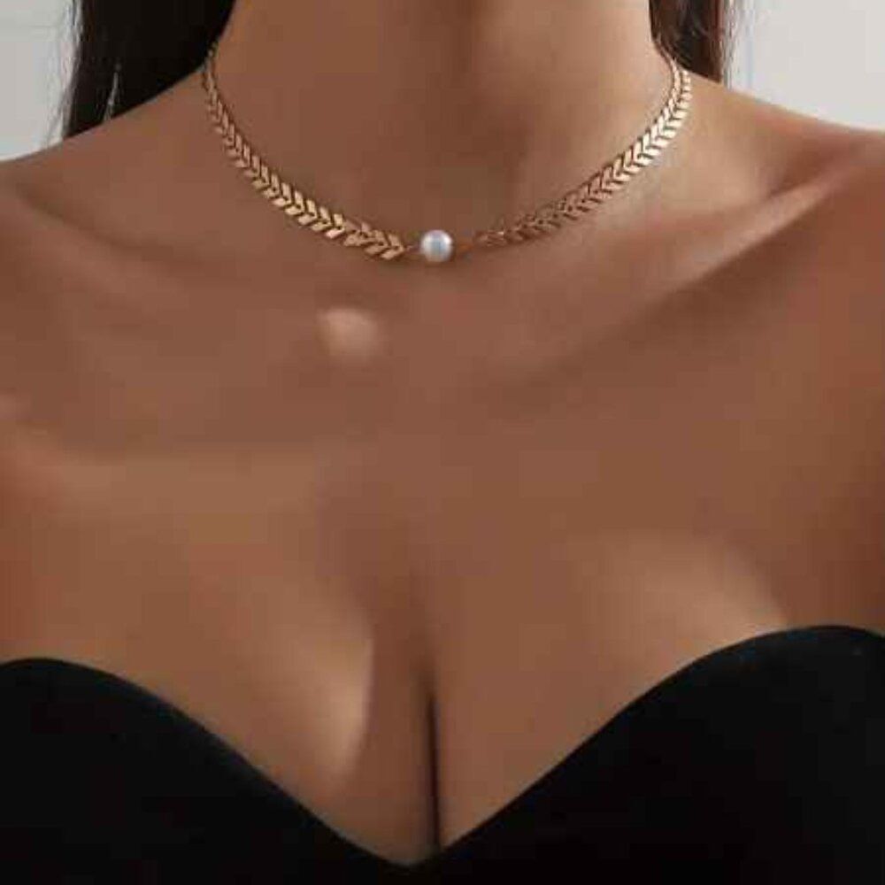 Pearl Gold Fishbone Choker Necklace